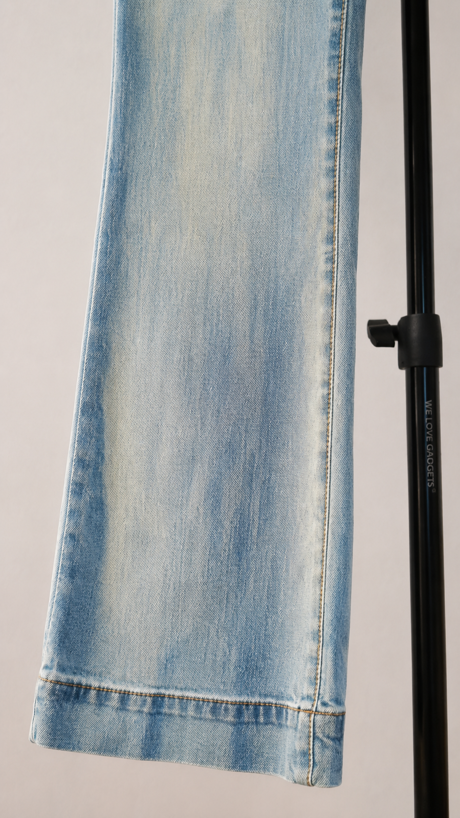 Light Wash Denim Jeans - Size 34 - Image 4