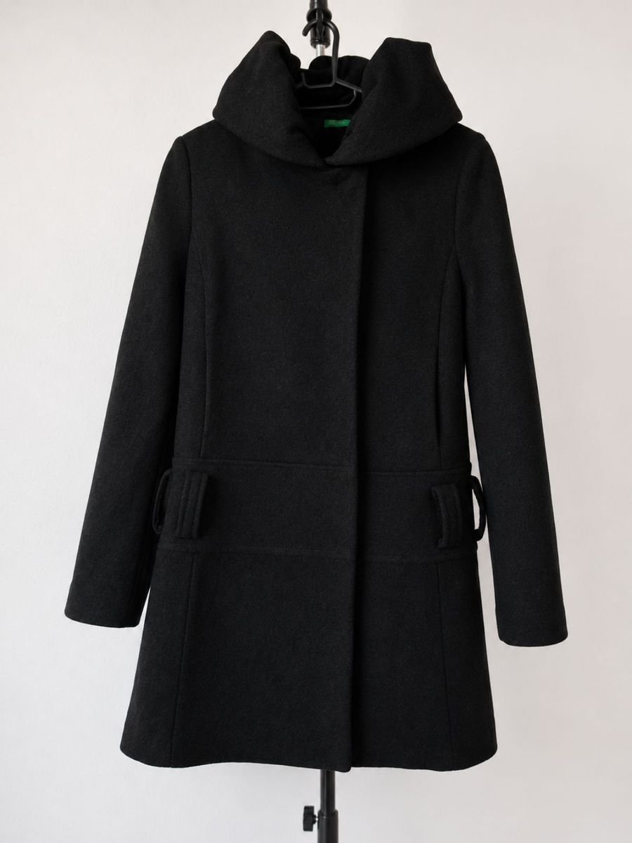 Elegant Black Winter Coat - Size 36 - Image 2