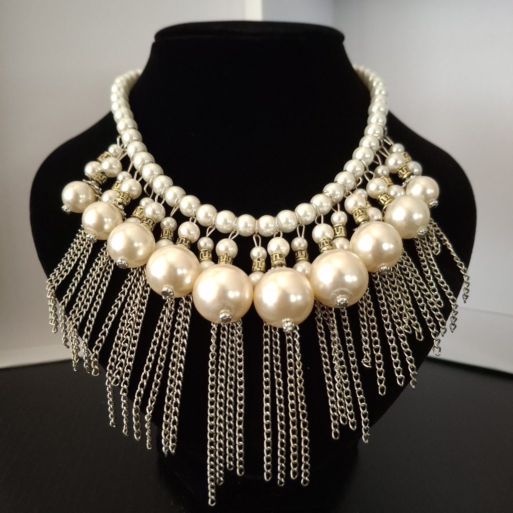 White Pearl Necklace